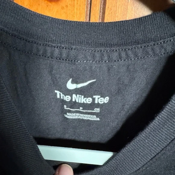 Nike Black T-Shirt with Red Swoosh - Picture 2 of 3